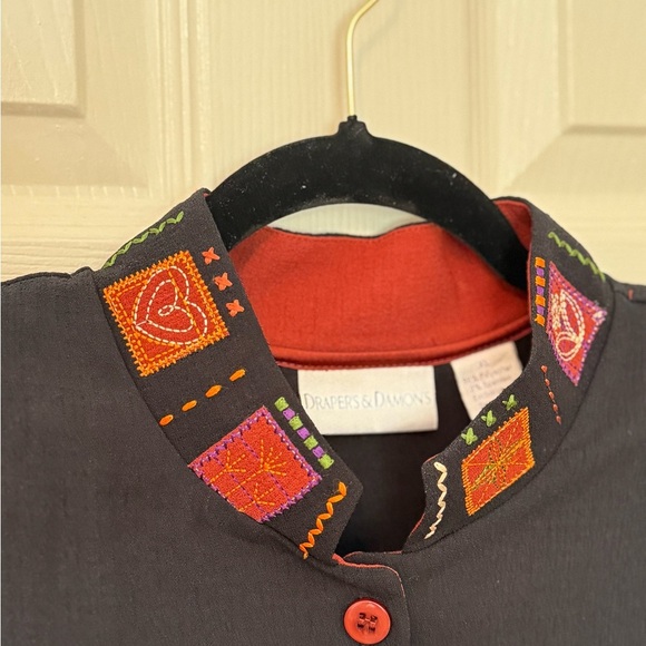 Draper’s&Damon’s 2pcs Embroidered Black Jacket with Red/ orange Accents - Picture 2 of 15